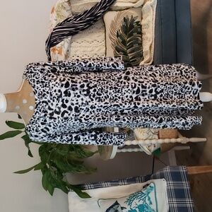 Tommy Bahama Leopard Print 🐆 Dress